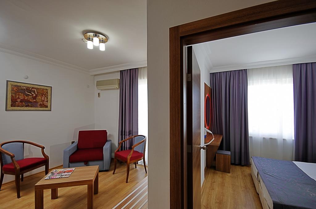 אלאניה Sealine Hotel חדר תמונה