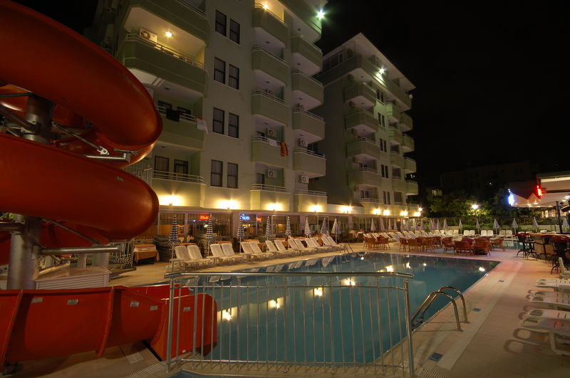 אלאניה Sealine Hotel מראה חיצוני תמונה