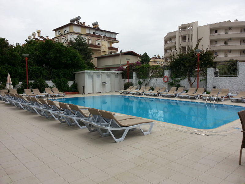 אלאניה Sealine Hotel מראה חיצוני תמונה
