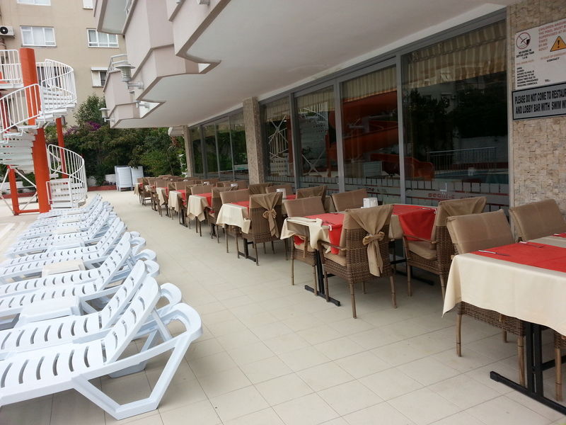 אלאניה Sealine Hotel מראה חיצוני תמונה